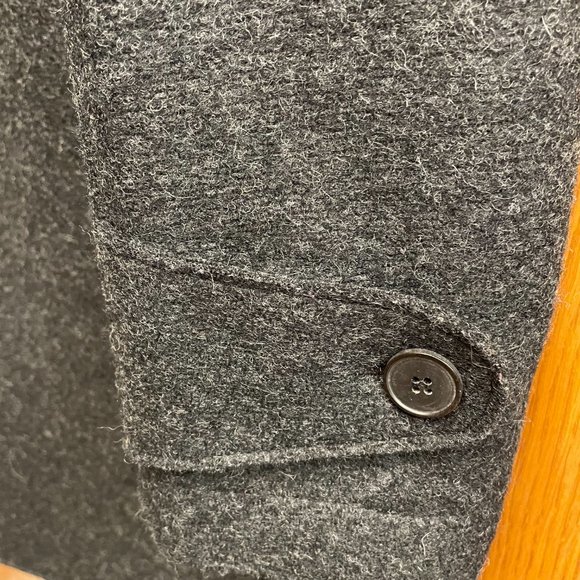 Harris Wharf London Overcoat - Picture 8 of 9